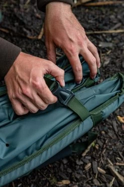 Ultimate Adventure Carp Cradle Onthaakmat -Fishing Verkoop ed52cf6172e4df38